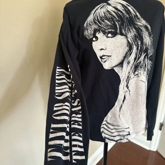 Taylor Swift THE ERAS TOUR NAVY Long-Sleeve T-Shirt XS Swifty - Picture 2 of 5